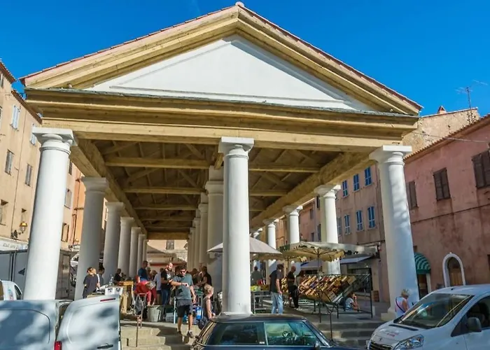 Casa Isulana-standing-hyper Centre Daire