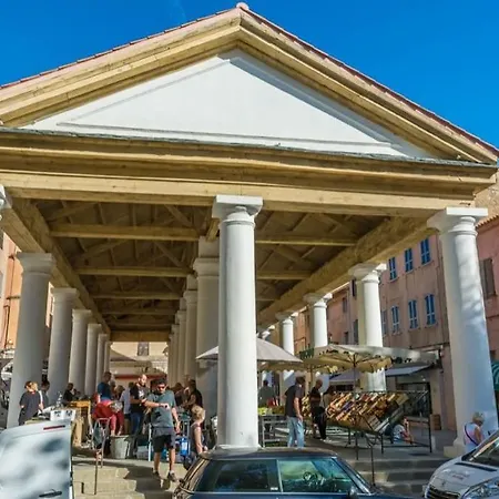 Casa Isulana-standing-hyper Centre Lägenhet