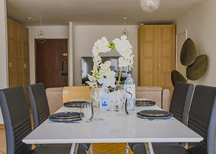 Casa Isulana-standing-hyper Centre 公寓 *